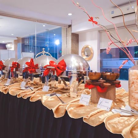 Saka Hotel Medan Sunggal Eksteriør billede