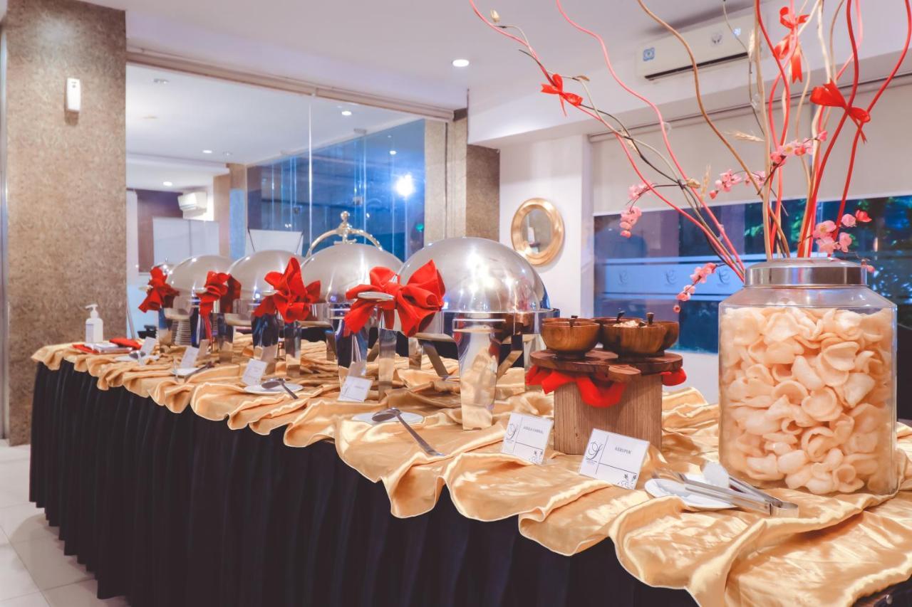 Saka Hotel Medan Sunggal Eksteriør billede
