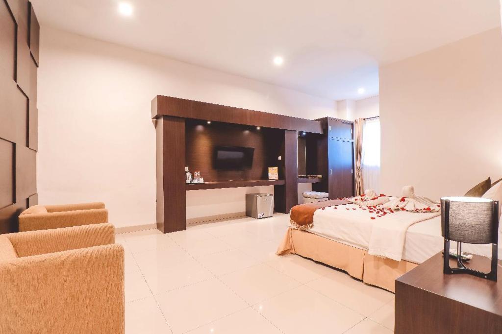 Saka Hotel Medan Sunggal Eksteriør billede